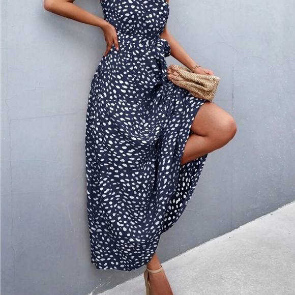 SHEIN DRESS - Picture 2 of 2